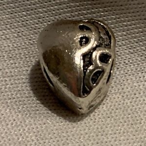 NWOT Silver Plated Heart Bracelet Charm Bead
